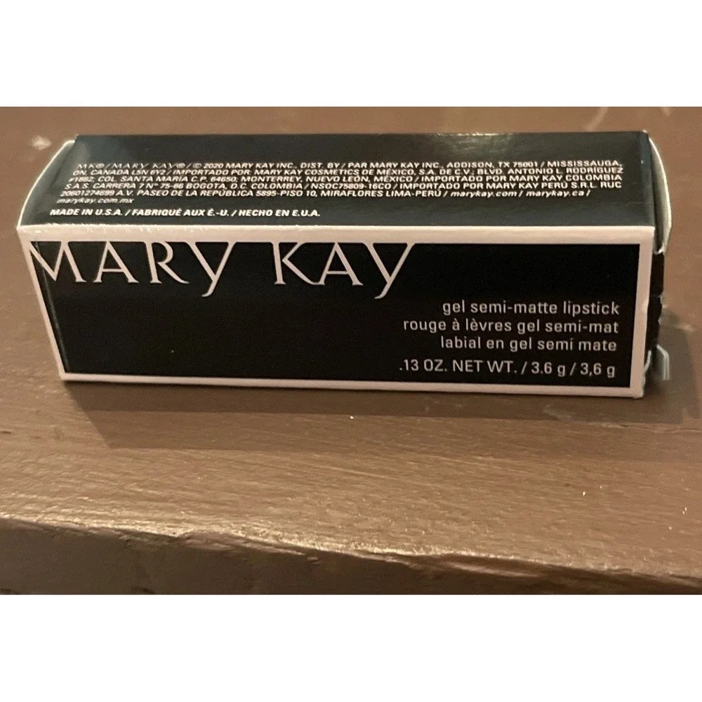 Mary Kay Gel Semi-Matte Lipstick BASHFUL YOU 089640